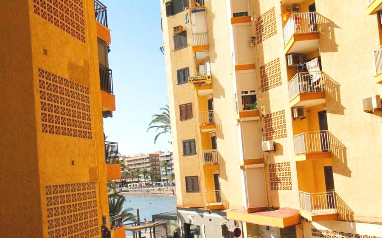 Apartament Bambu Przy Plazy Τορεβιέχα Εξωτερικό φωτογραφία